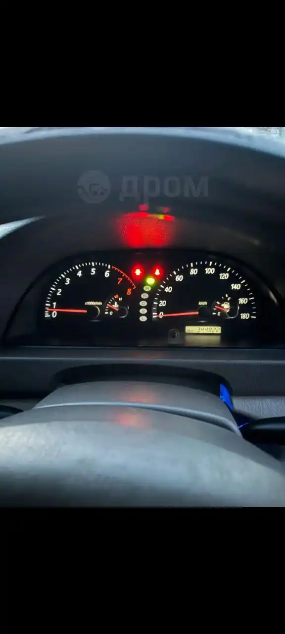 Продам Toyota Camry 2001 года в отличном состоянии