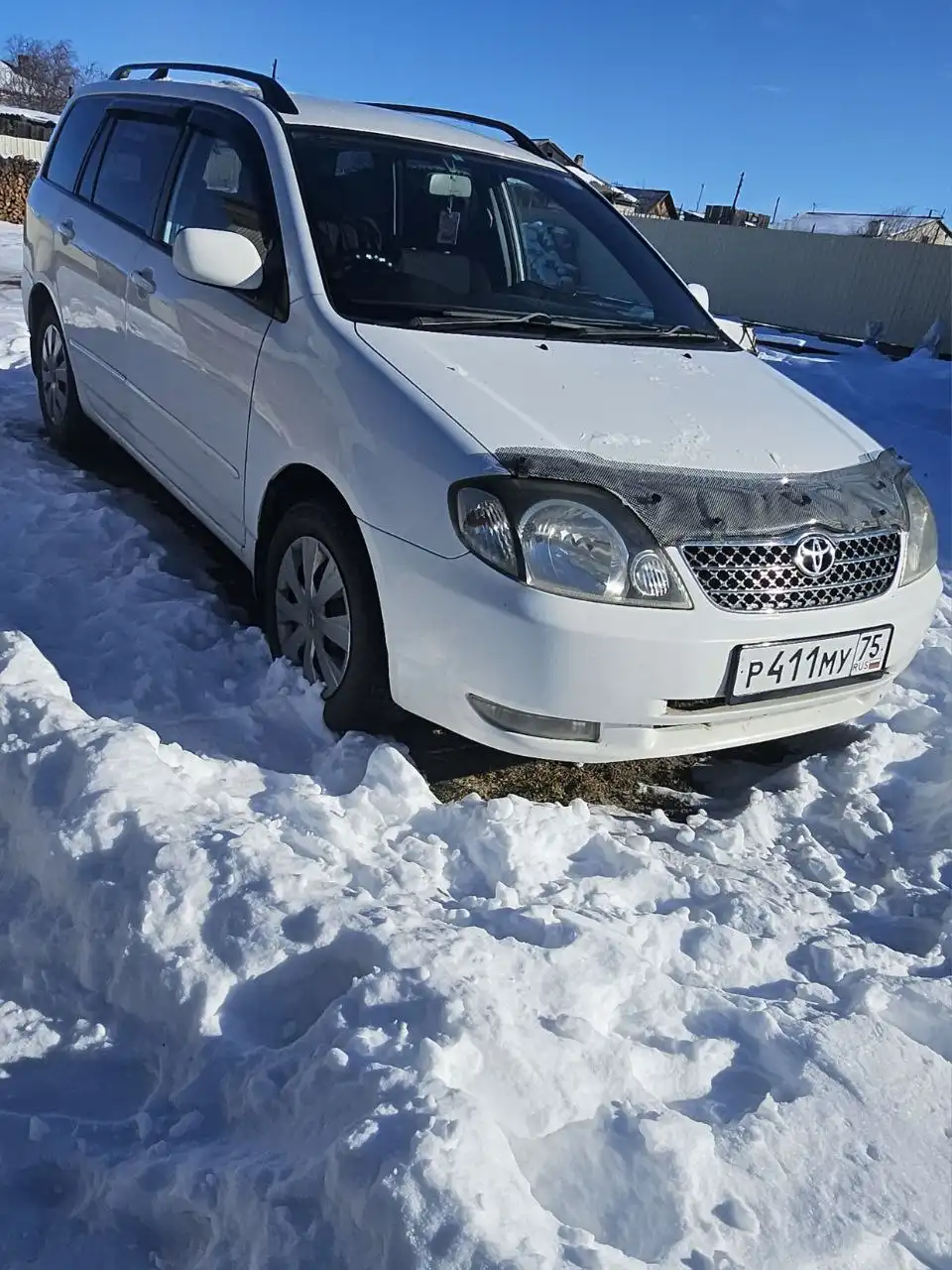 Продам или обменяю Ford Fielder 2002 года выпуска