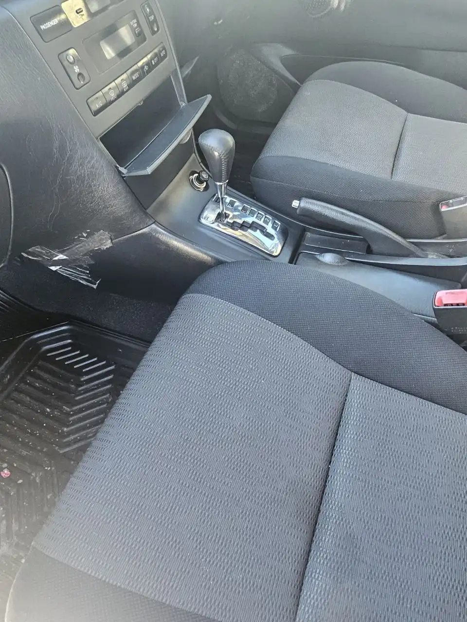 Продам или обменяю Ford Fielder 2002 года выпуска