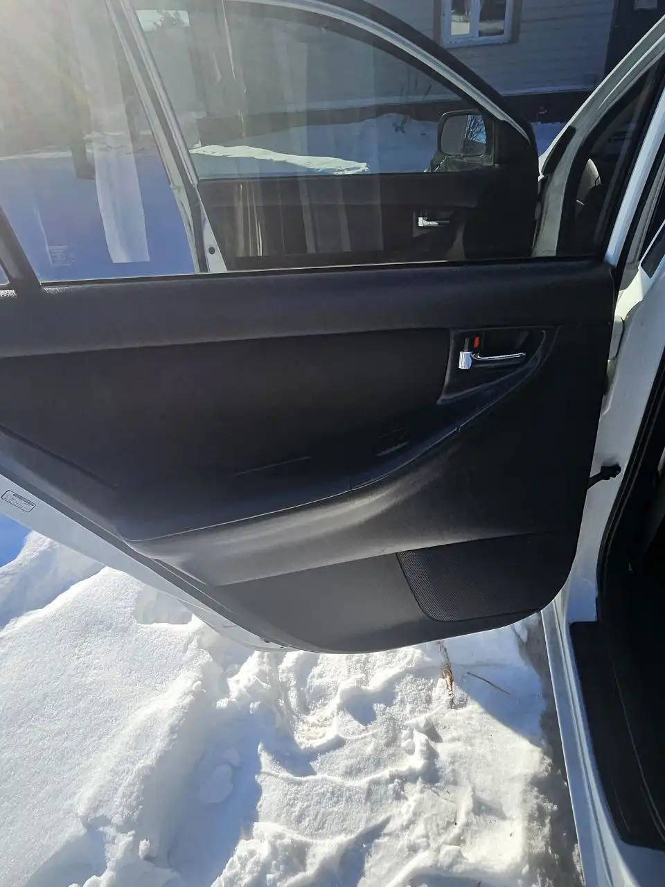 Продам или обменяю Ford Fielder 2002 года выпуска