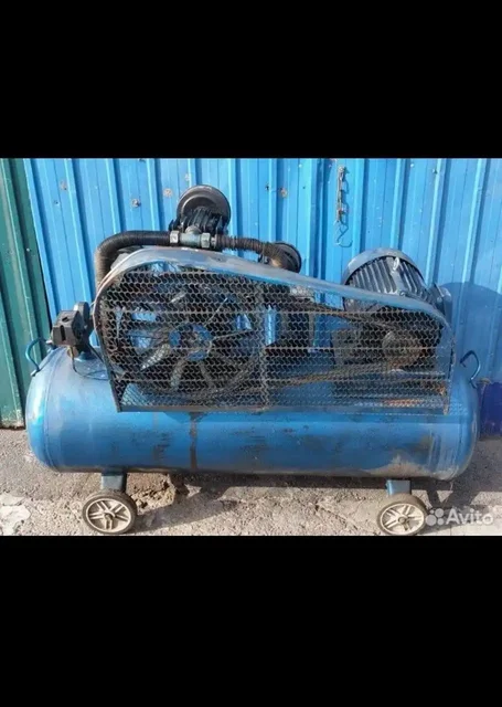 Компрессор как на фото или похожий - Запчасти в Чита