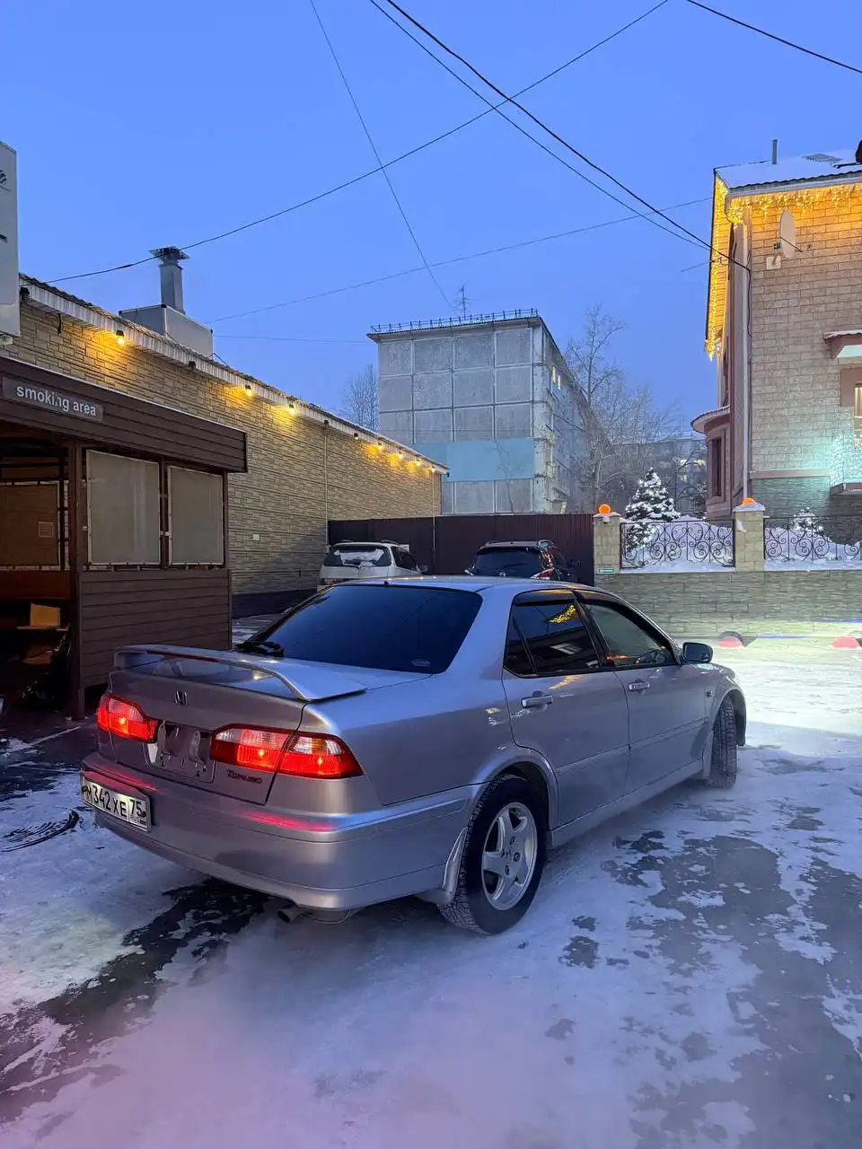 Продажа автомобиля 2002 года с бережной эксплуатацией