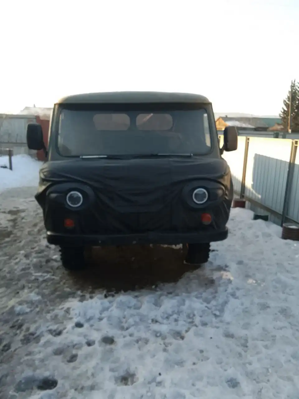 Продам УАЗ 3303