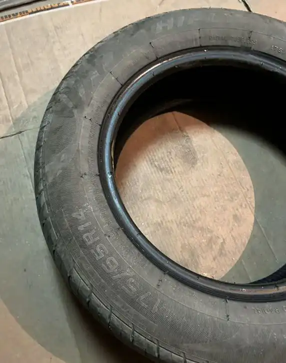 Летняя резина 175/65 R14 с хорошим остатком - Шины (Запчасти) в Чита