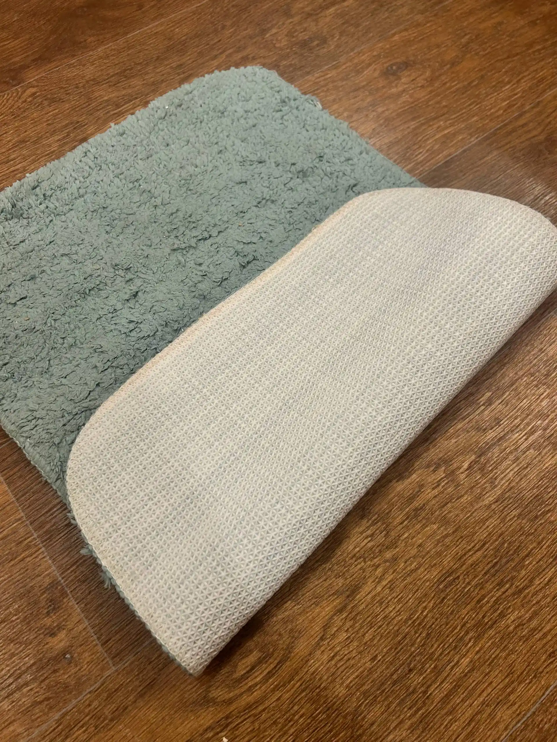 Коврик для ванной