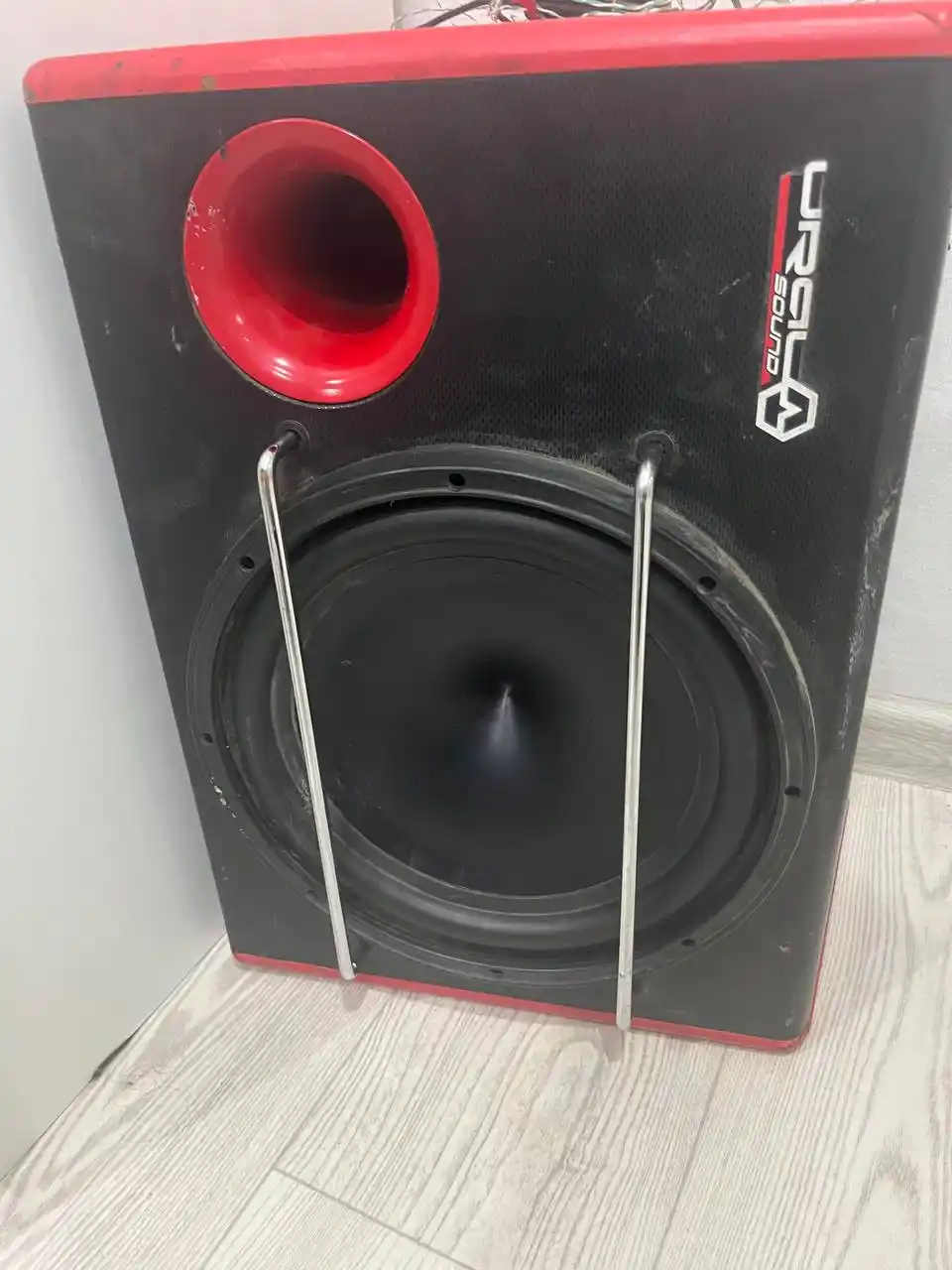 Продам активный сабвуфер