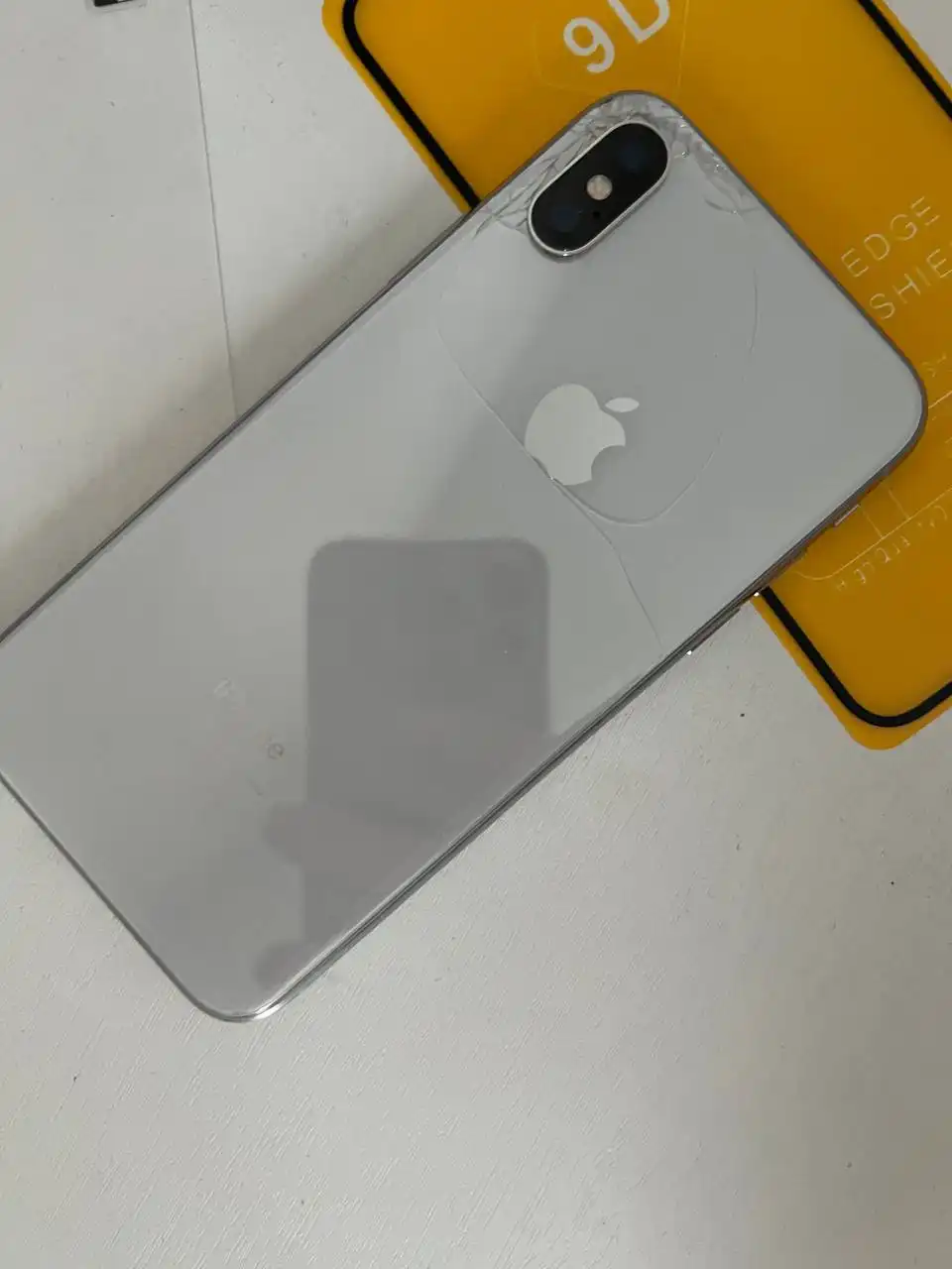 Продажа смартфонов realme narzo 50, realme 9 и iPhone X