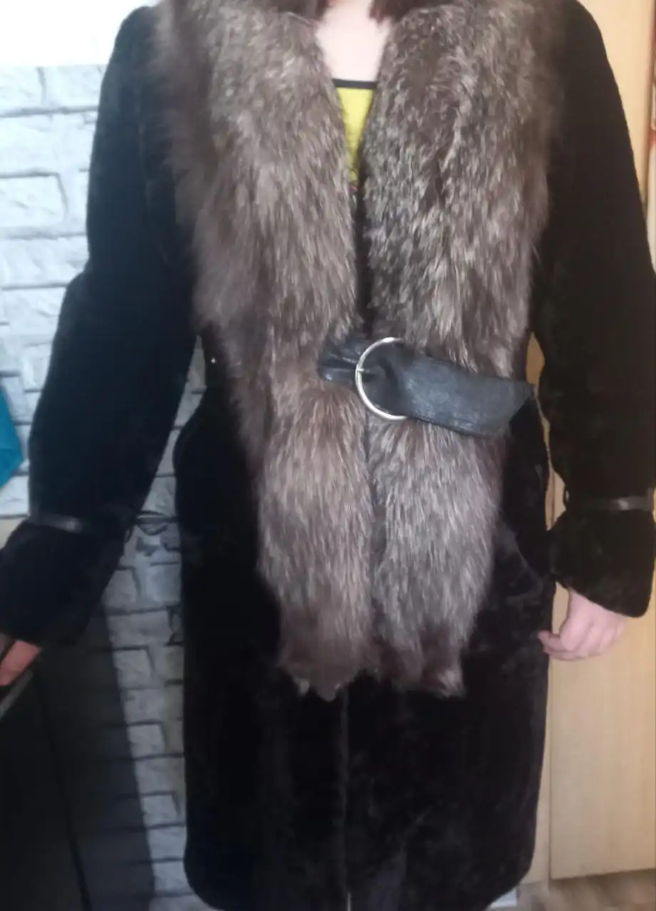 Продам шубу из натурального меха