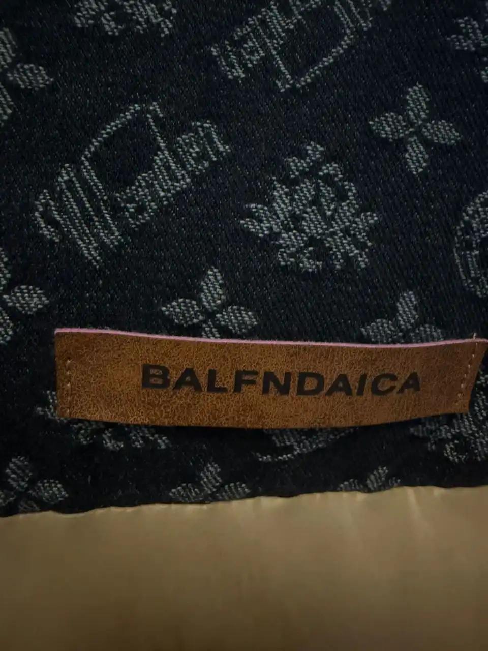 Продам зимнюю куртку оверсайз