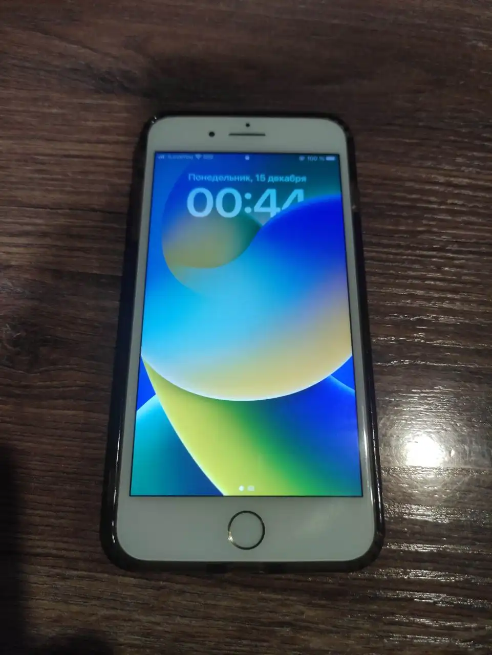 Продажа iPhone 8 Plus 64gb