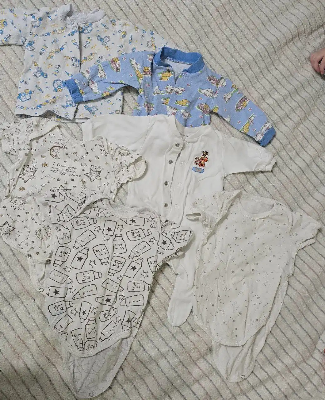 Продам вещи для новорождённого 0-6 месяцев
