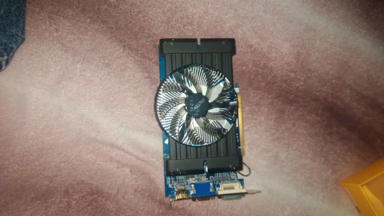 Продам видеокарту в рабочем состоянии