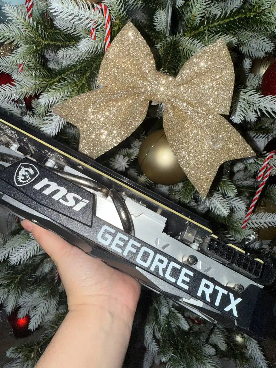 Продам видеокарту MSI GeForce RTX 3060 Ti 8GB