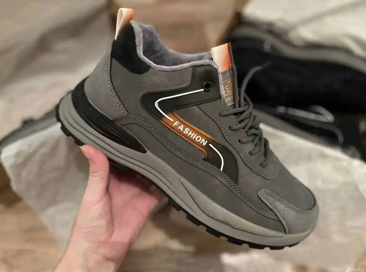 Мужские зимние ботинки, размеры 41-43