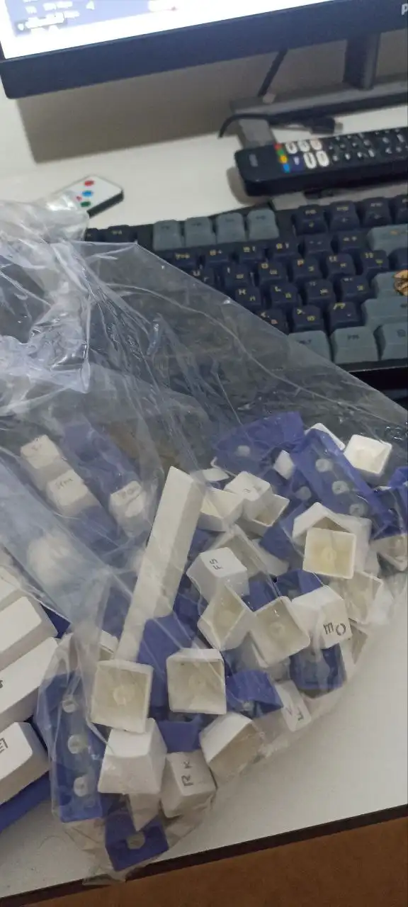 Продам механическую клавиатуру