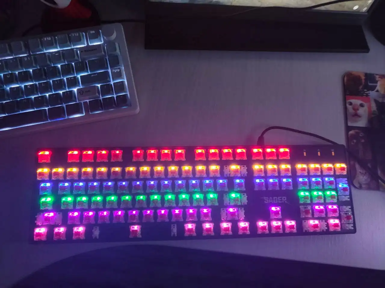 Механическая клавиатура DEX SABER с RGB подсветкой - Компьютерные аксессуары (Электроника) в Барнаул