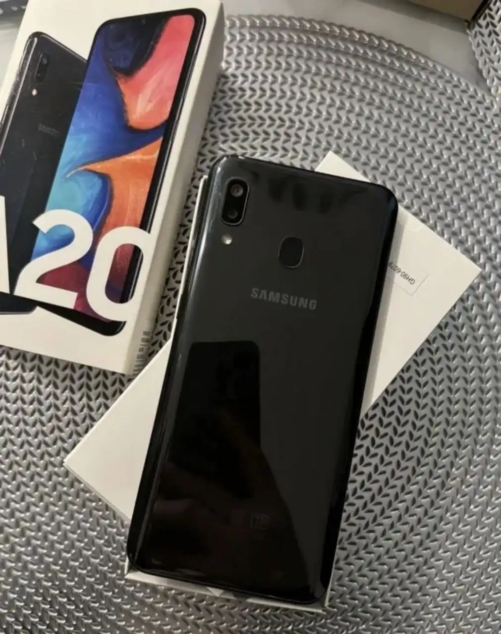 Samsung A20 в отличном состоянии