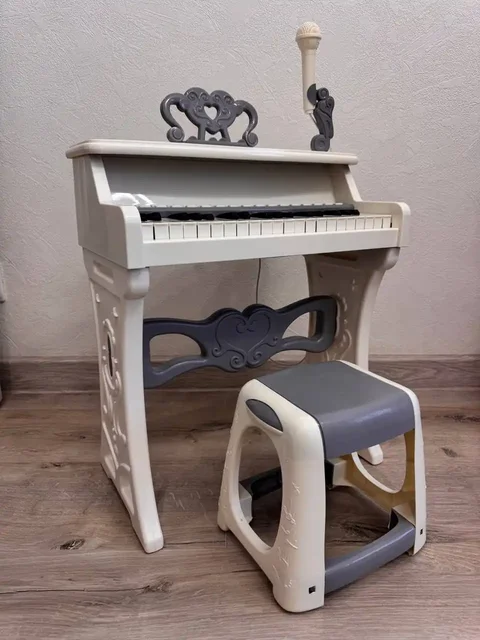Продам пианино для маленькой пианистки - Сумки в Барнаул
