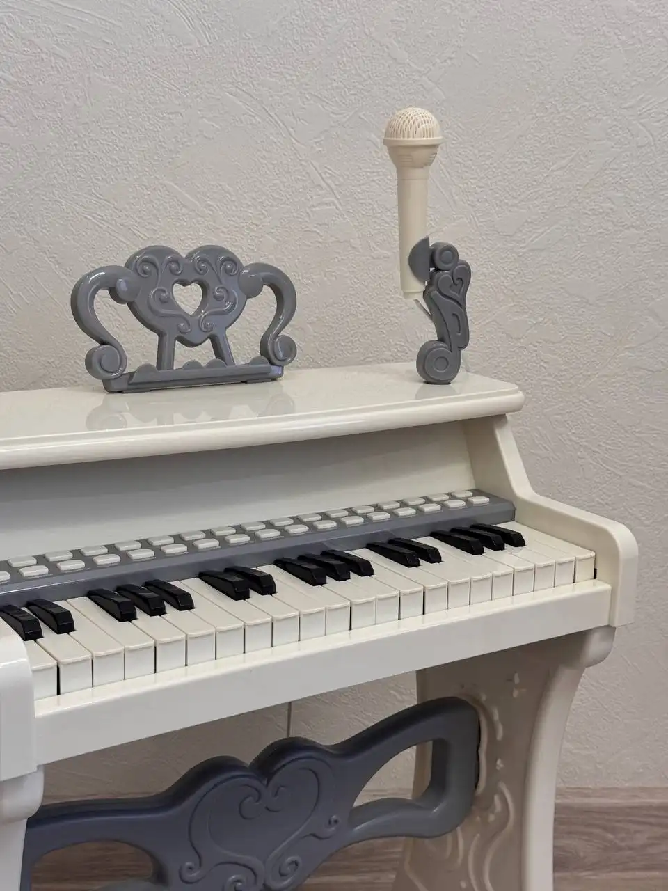 Продам пианино для маленькой пианистки - Барахолка в Барнаул