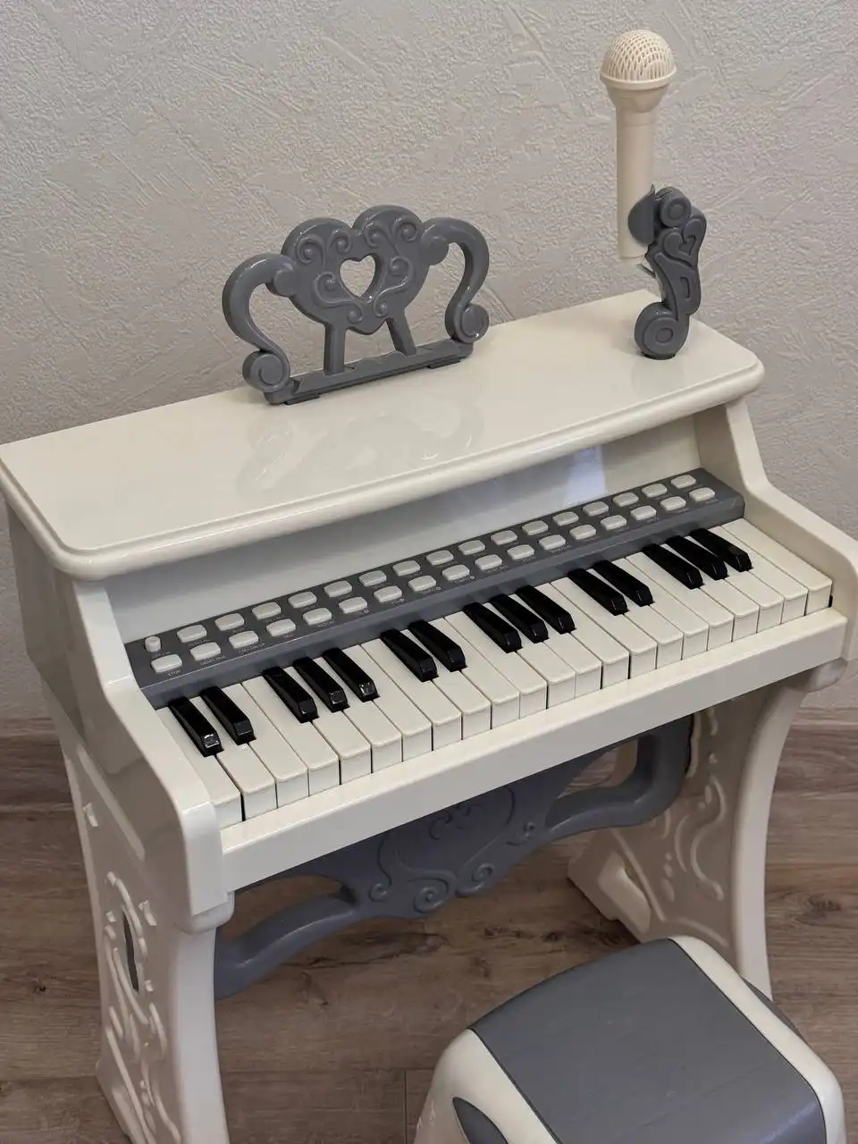 Продам пианино для маленькой пианистки - Барахолка в Барнаул