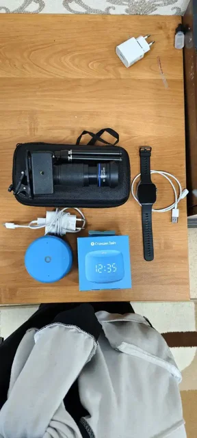 Продажа Яндекс станции Алиса лайт 2, телескопического увеличителя, часов Huawei fit 3 и Tascam DR-05 - Электроника в Барнаул