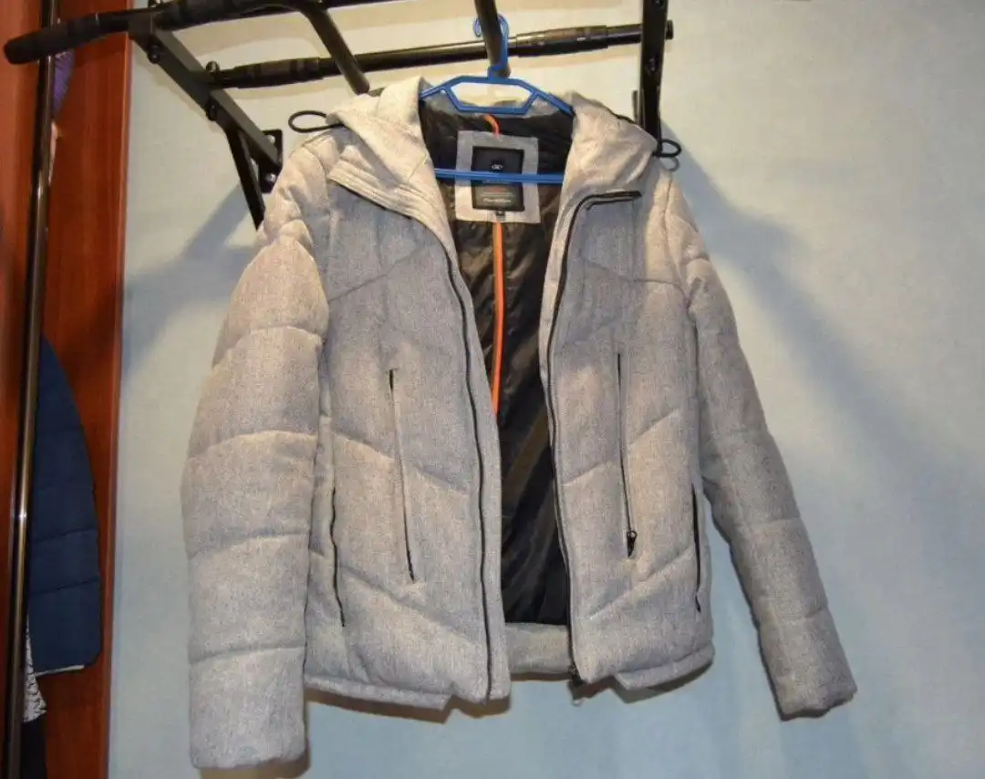 Куртка зимняя Gloria Jeans размер М - Верхняя одежда (Одежда) в Барнаул