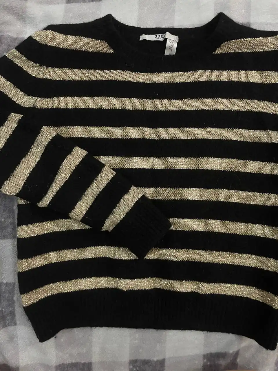 Теплая кофта Guess размер XS-S - Верхняя одежда (Одежда) в Барнаул