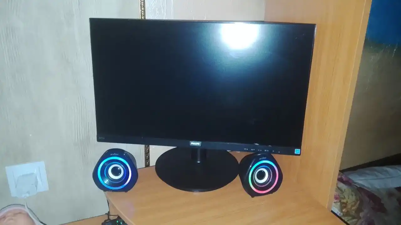 Продам игровой компьютер с монитором и аксессуарами - Компьютерная техника (Электроника) в Барнаул