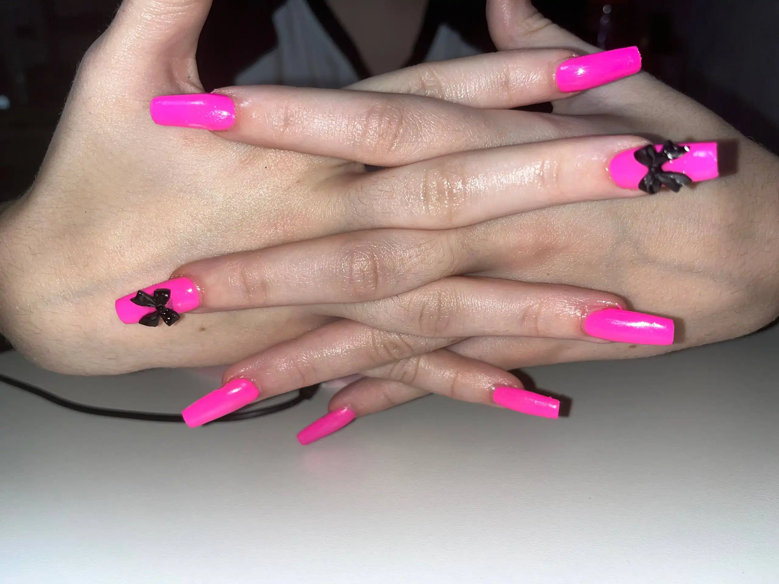 Поиск модели для маникюра - Услуги в Барнаул