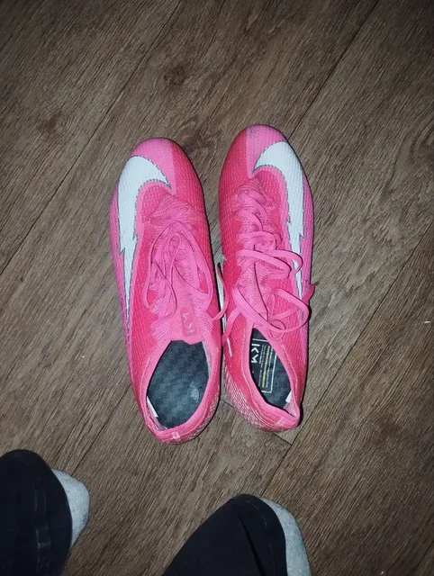 Продам бутсы Nike - Вечерняя одежда в Барнаул