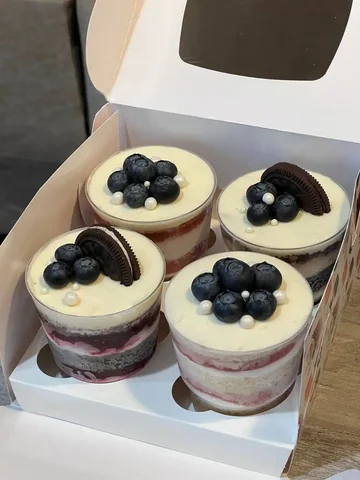 Набор трайфлов со свежими ягодами голубики - Кухня в Барнаул