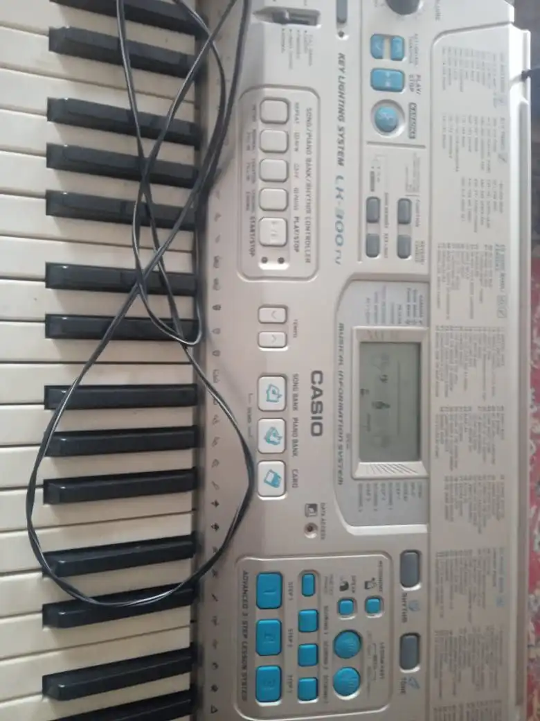 Продам синтезатор - Барахолка в Барнаул