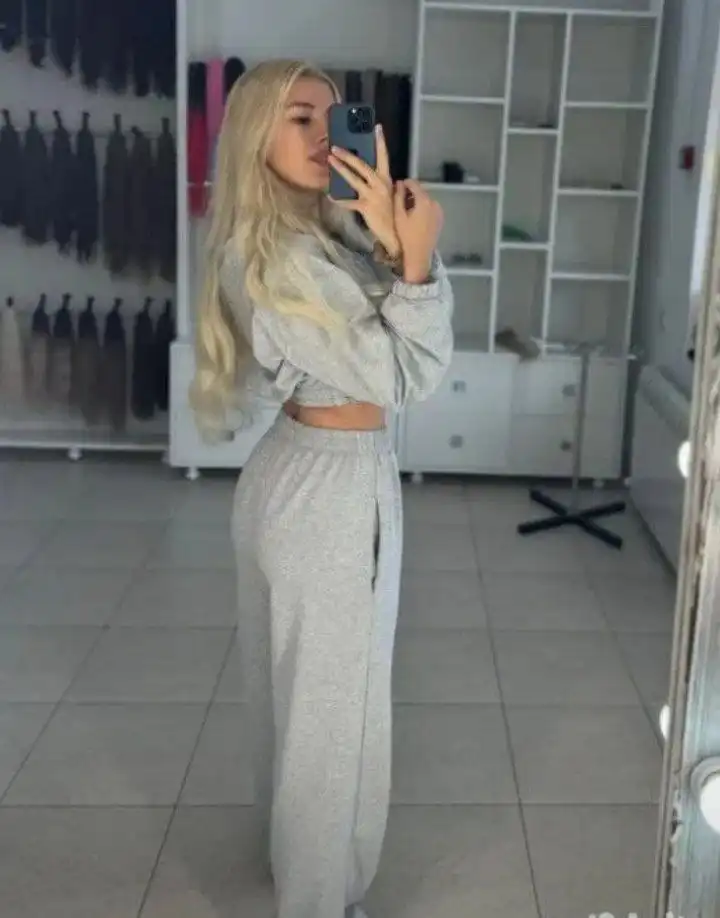 Костюм женский 40-42 абсолютно новый - Костюмы (Одежда) в Барнаул