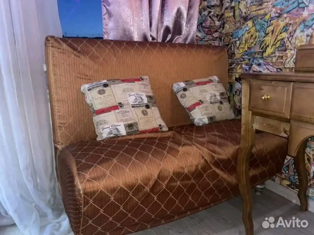 Продам диван из ресторана velvet - Мебель (Барахолка) в Барнаул