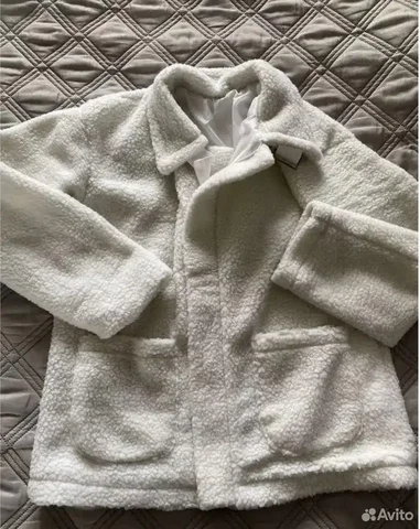 Новая женская куртка белого цвета размер 48 - Вечерняя одежда в Барнаул