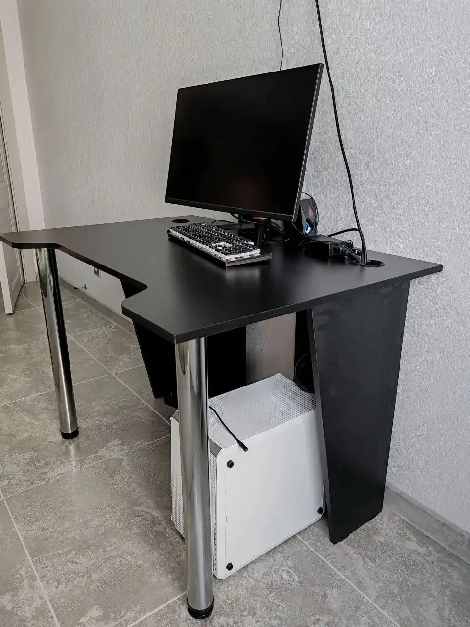 Игровой компьютерный стол - Барахолка в Барнаул