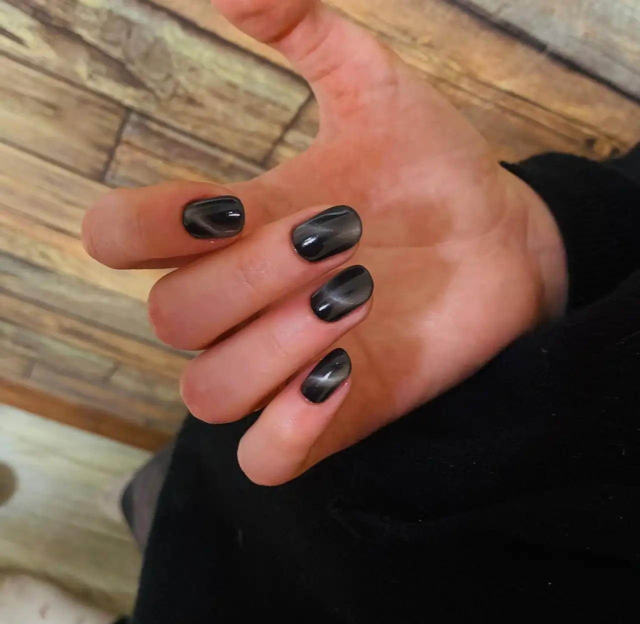 Маникюр с коррекцией архитектуры ногтя и дизайном в подарок - Маникюр (Услуги) в Барнаул