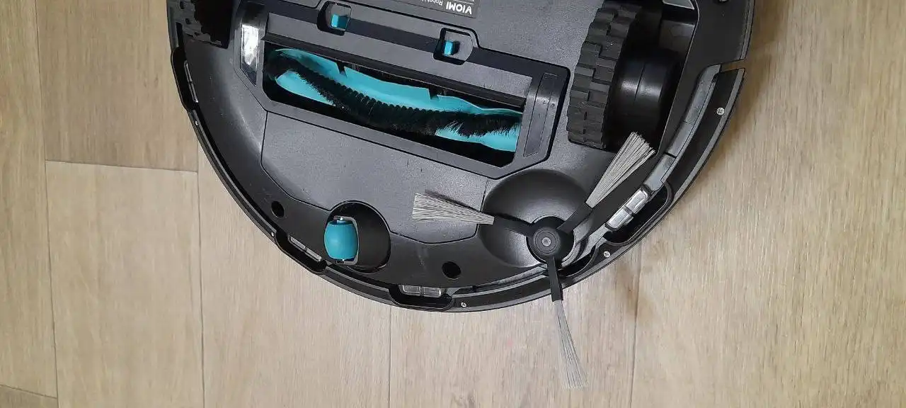 Пылесос робот в отличном состоянии с влажной уборкой - Барахолка в Барнаул