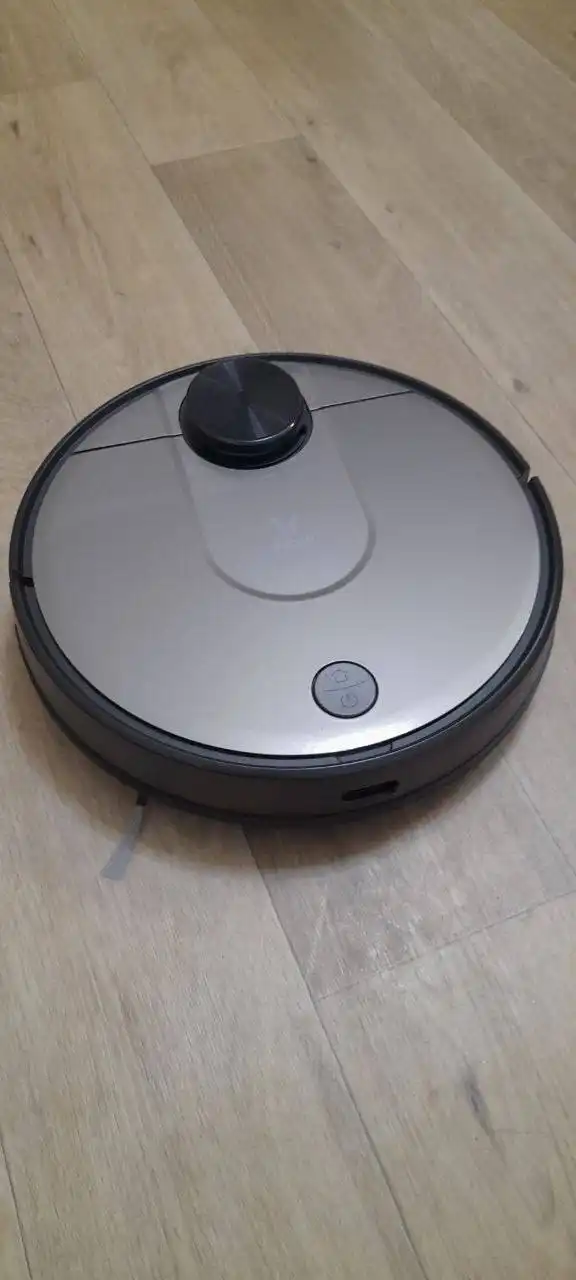 Пылесос робот в отличном состоянии с влажной уборкой - Барахолка в Барнаул