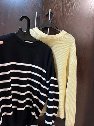 Два женских свитера размер L - Одежда в Барнаул