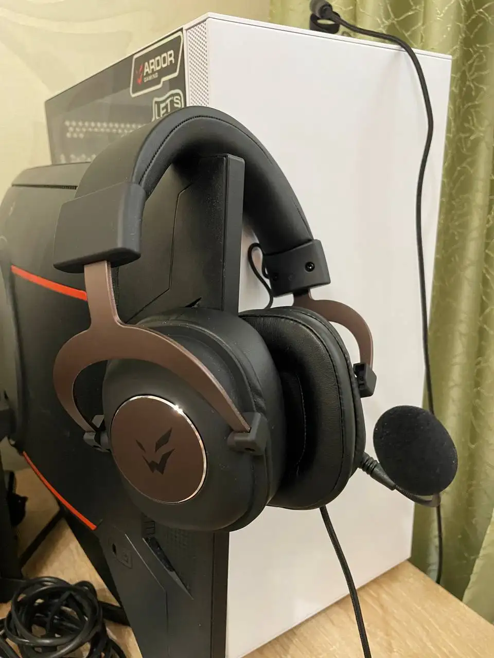 Игровые наушники - Аксессуары для игр (Электроника) в Барнаул