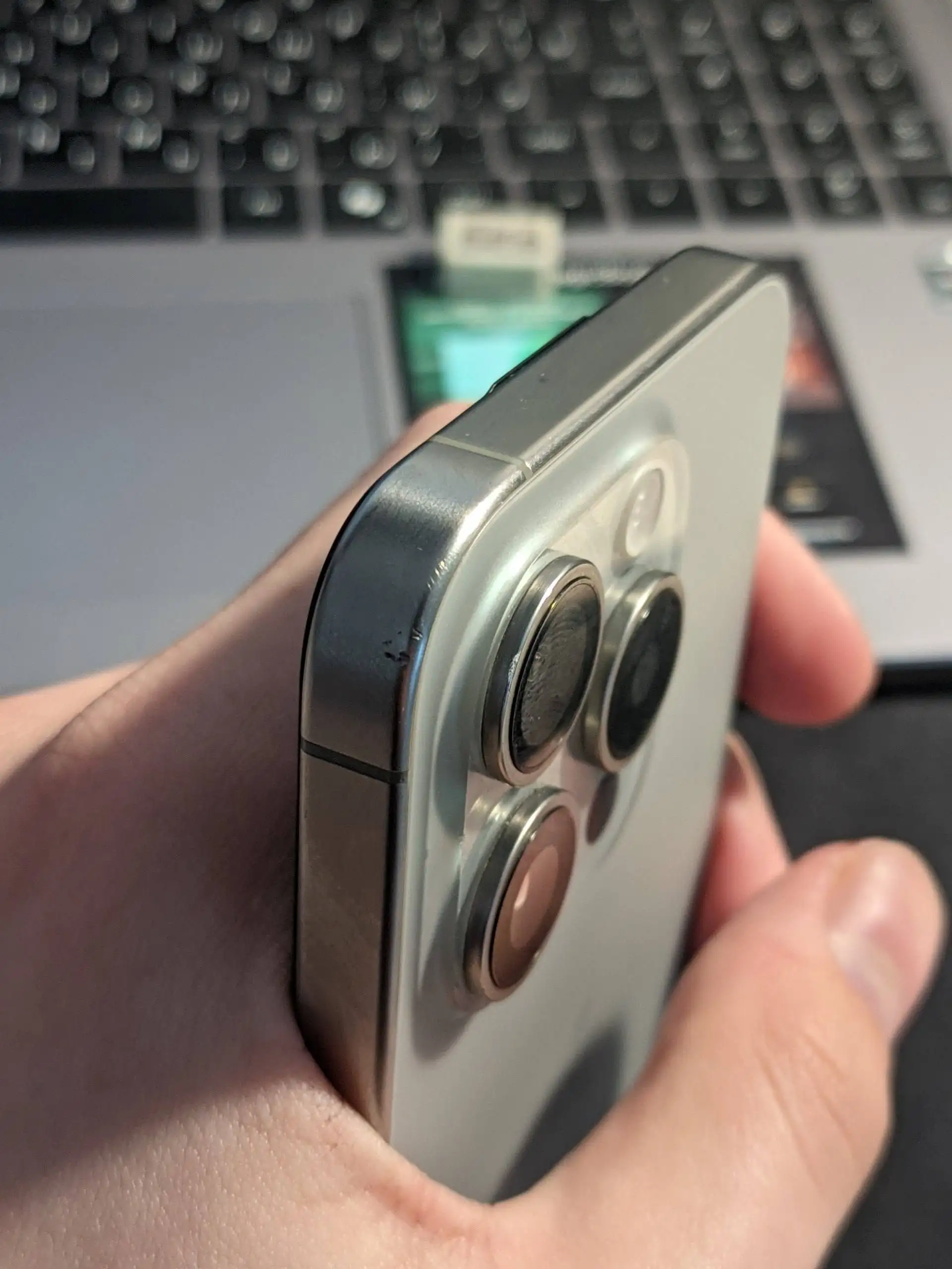 iPhone 15 Pro 128GB с царапинами - Смартфоны (Электроника) в Барнаул