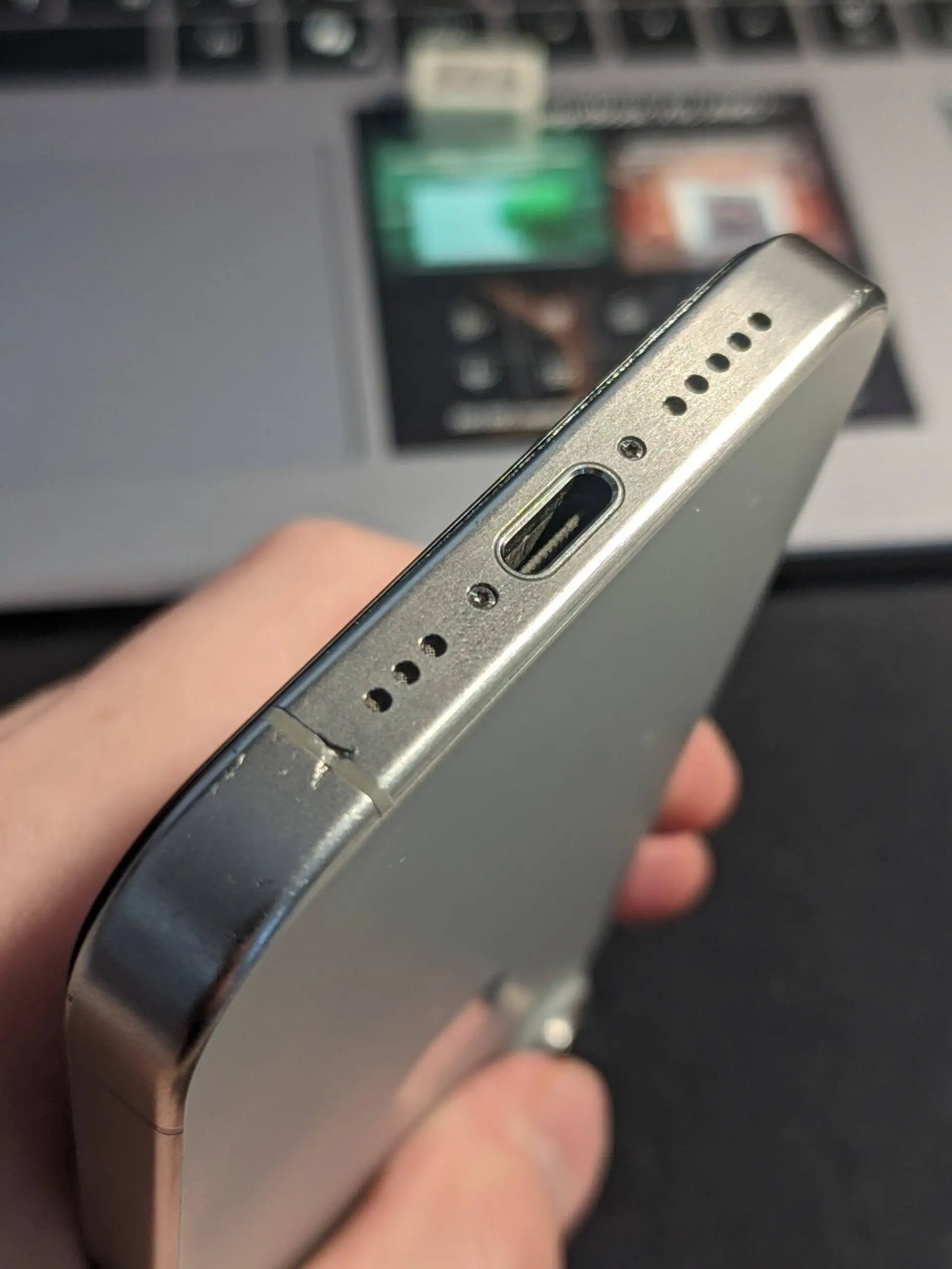 iPhone 15 Pro 128GB с царапинами - Смартфоны (Электроника) в Барнаул