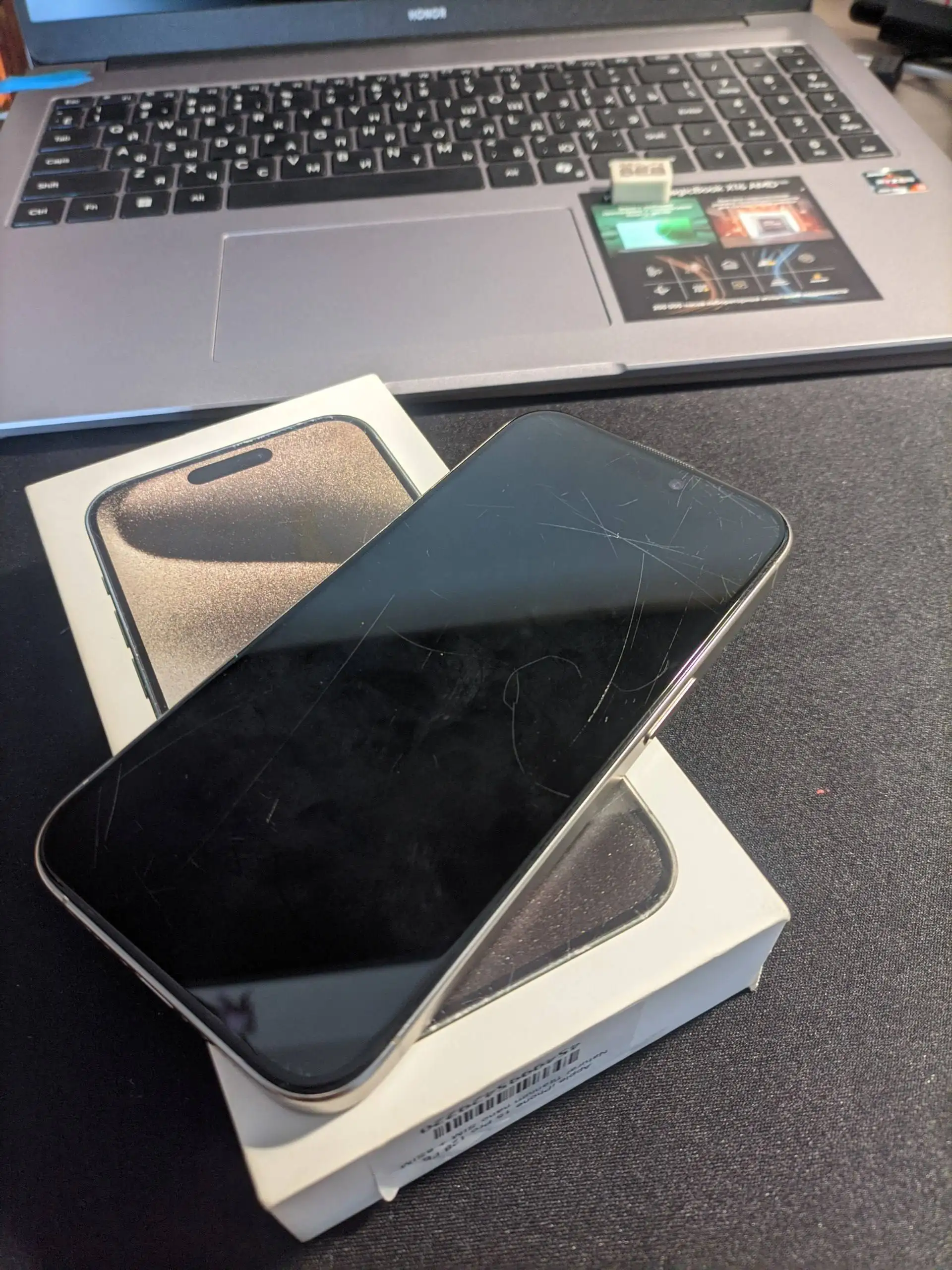 iPhone 15 Pro 128GB с царапинами - Смартфоны (Электроника) в Барнаул