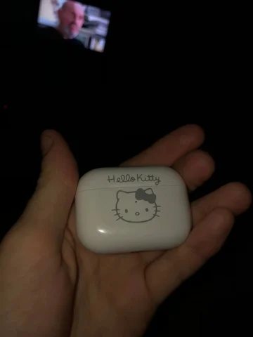 AirPods Pro с гравировкой Hello Kitty - Электроника в Барнаул