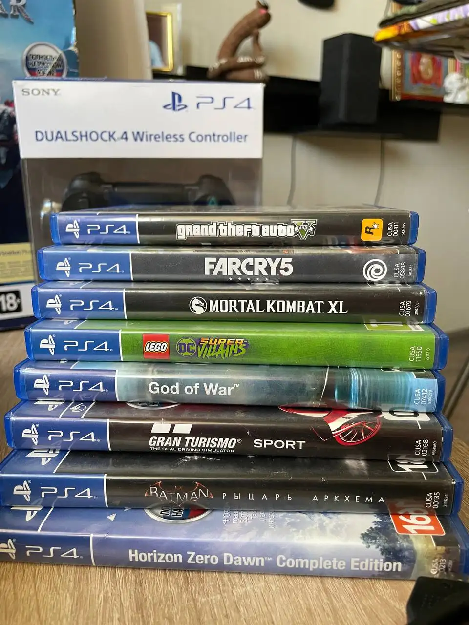 PlayStation 4 PRO с играми и аксессуарами - Игровые консоли (Электроника) в Барнаул