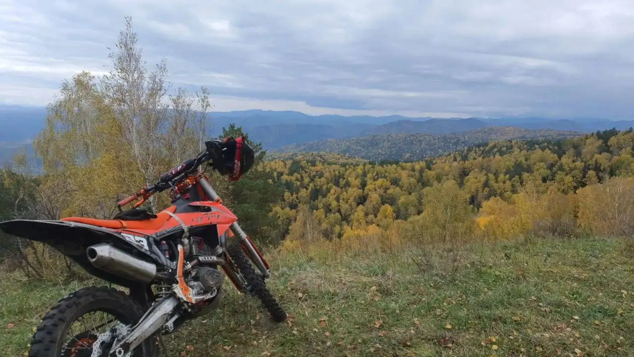 Эндуро мотоцикл GR8 250 с баланс валом в отличном состоянии - Барахолка в Барнаул