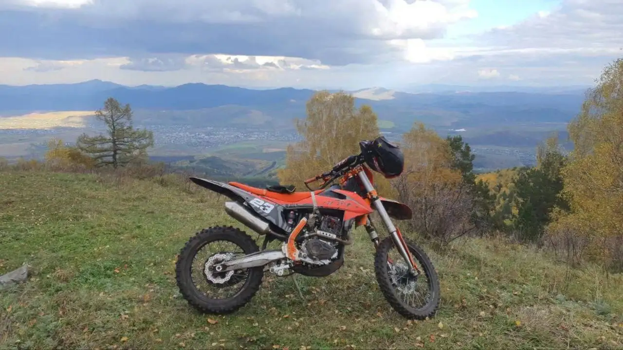 Эндуро мотоцикл GR8 250 с баланс валом в отличном состоянии - Барахолка в Барнаул