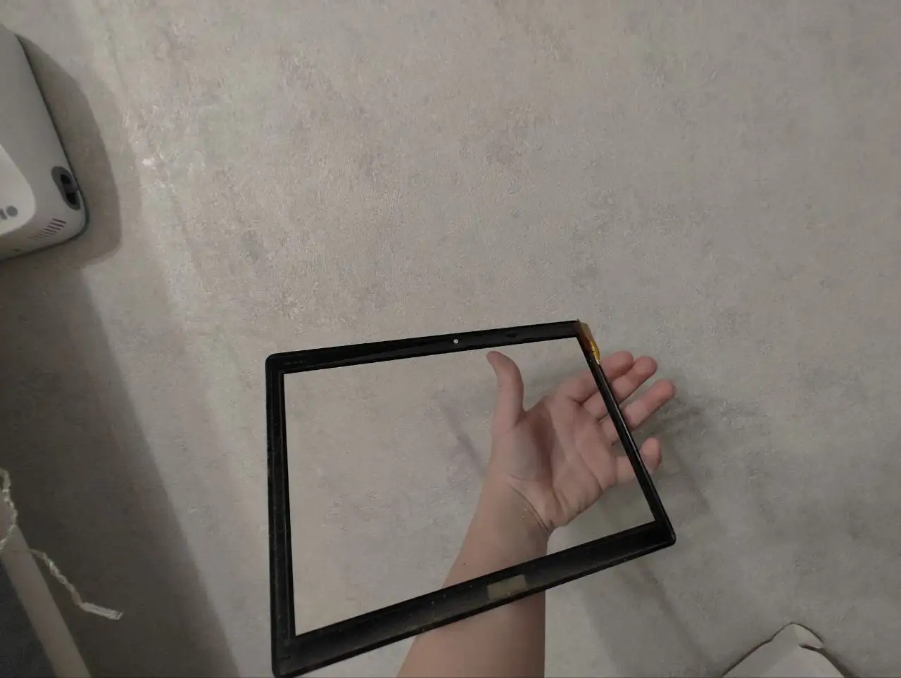 Планшет сломанный, вздулась батарея, возможен обмен - Планшеты (Электроника) в Барнаул