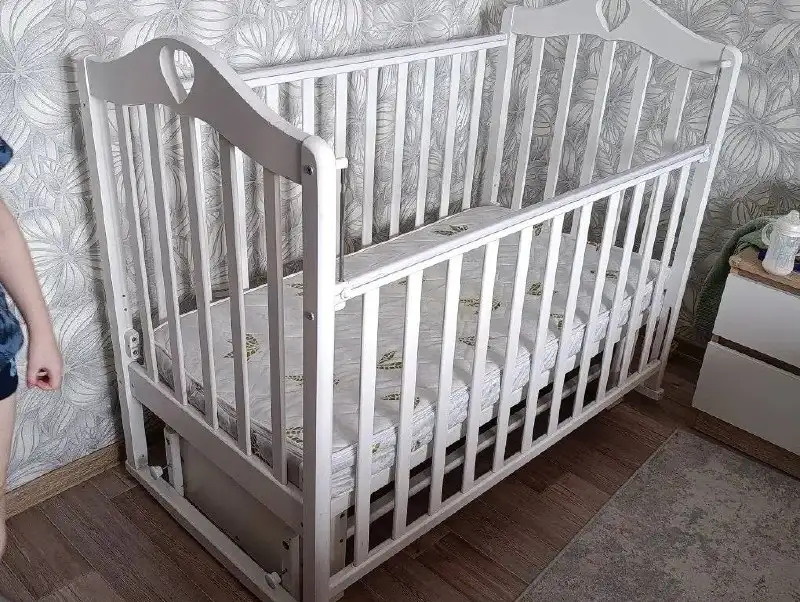 Продам детскую кроватку с матрасом - Кроватки (Товары для детей) в Барнаул